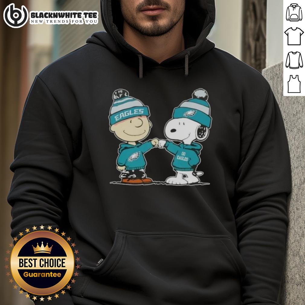 Nice Peanuts Charlie Brown Fist Bump Snoopy X Philadelphia Eagles Football T-Shirt - Image 2