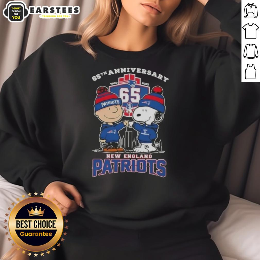 Awesome Charlie Brown X Snoopy 65th Anniversary 1960 2025 New England Patriots Football T-Shirt - Image 5