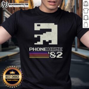 Top Phone Home Signal Sent 82 Pixel Art T-Shirt
