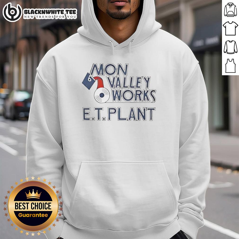 Pretty Mon Valley Works E.T. Plant Molten Metal Pour T-Shirt - Image 2