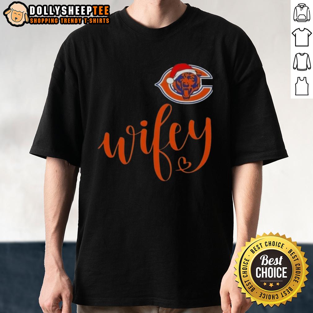 Hot Wifey Chicago Bears Santa Hat Merry Christmas T-Shirt