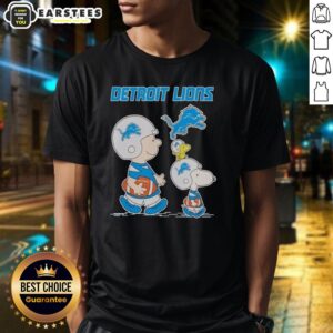 Awesome Detroit Lions X Snoopy And Charlie Brown Detroit Lions T-Shirt