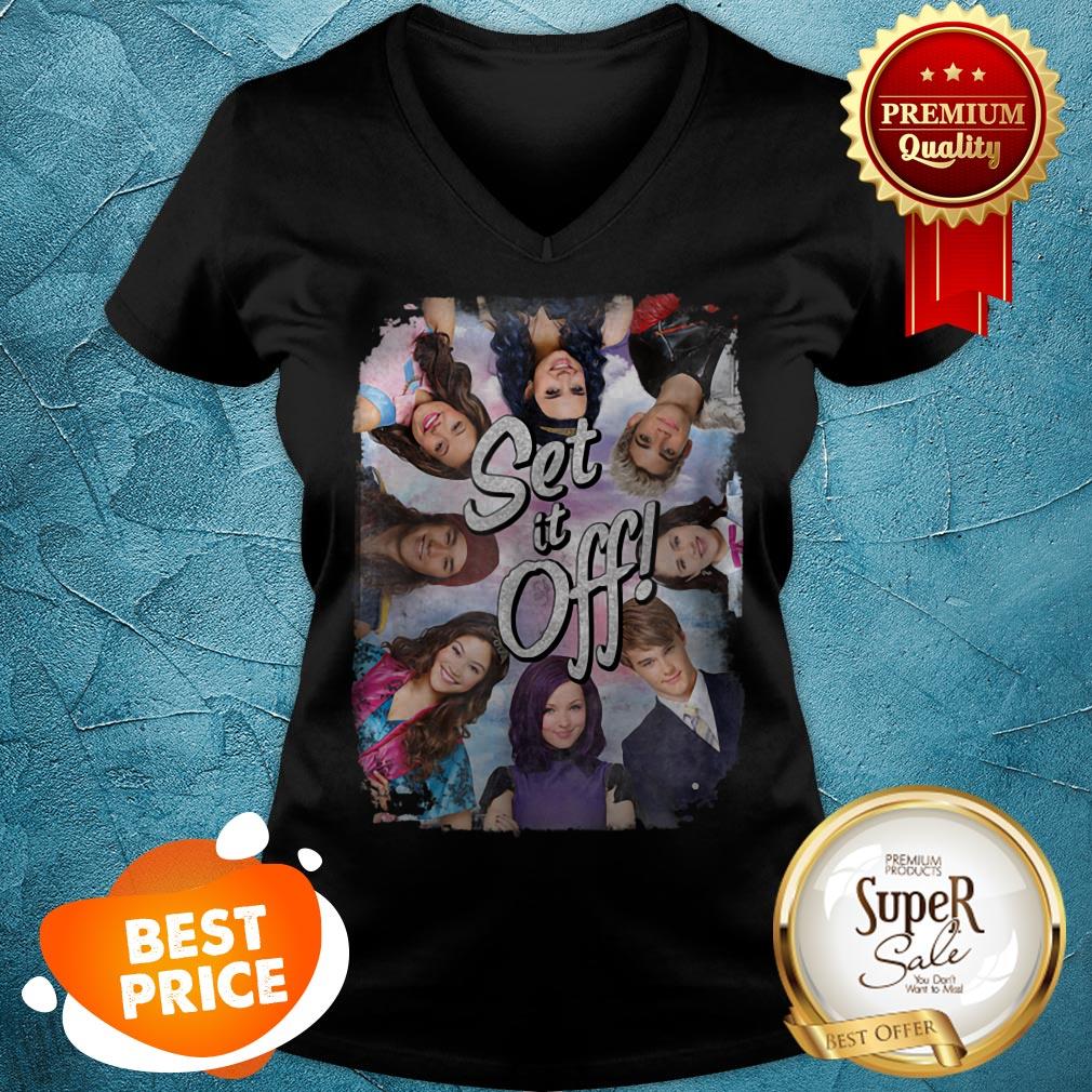 Nice Disney Descendants Set It Off Group Shot Shirt - Image 3