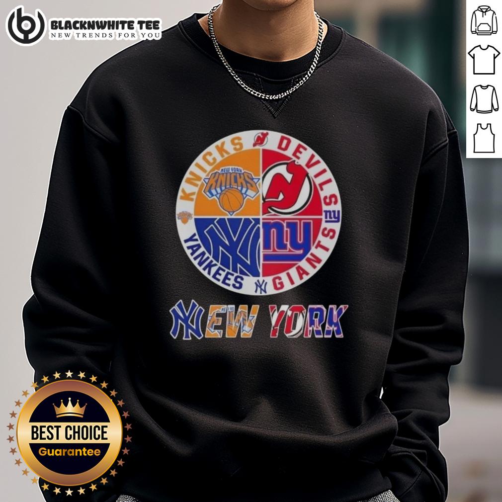 Original New York City Sports Knicks Devils Giants Yankees Logos Combine T-Shirt - Image 5