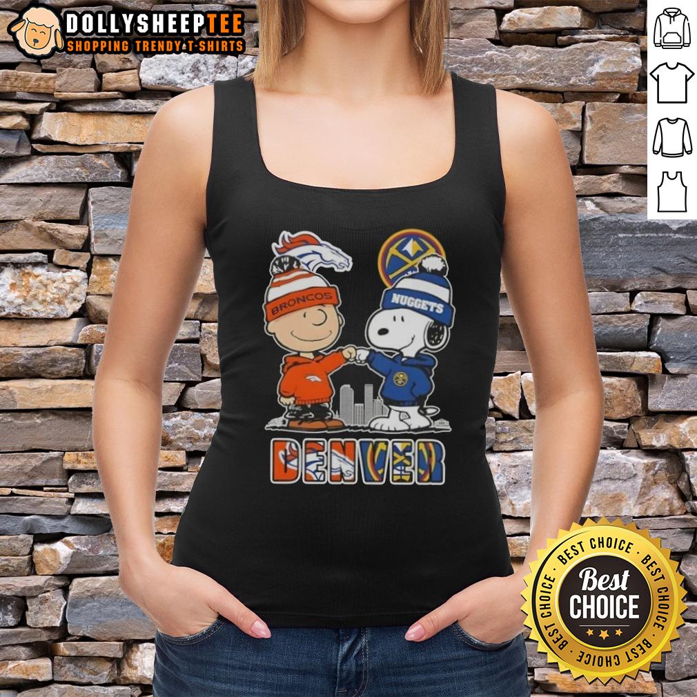 Top Snoopy And Charlie Brown Denver Sports Broncos X Nuggets Skyline T-Shirt - Image 4