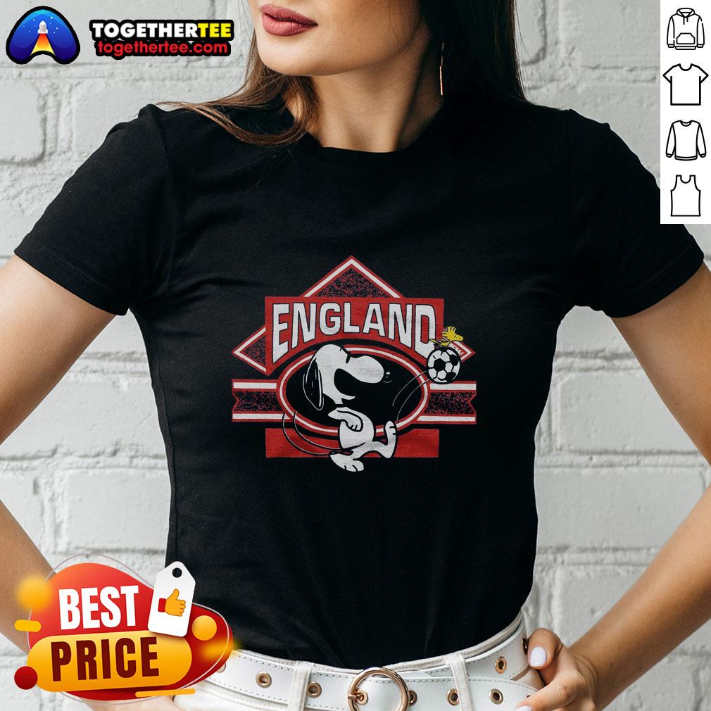 Top Peanuts Snoopy X England Soccer T-Shirt - Image 3