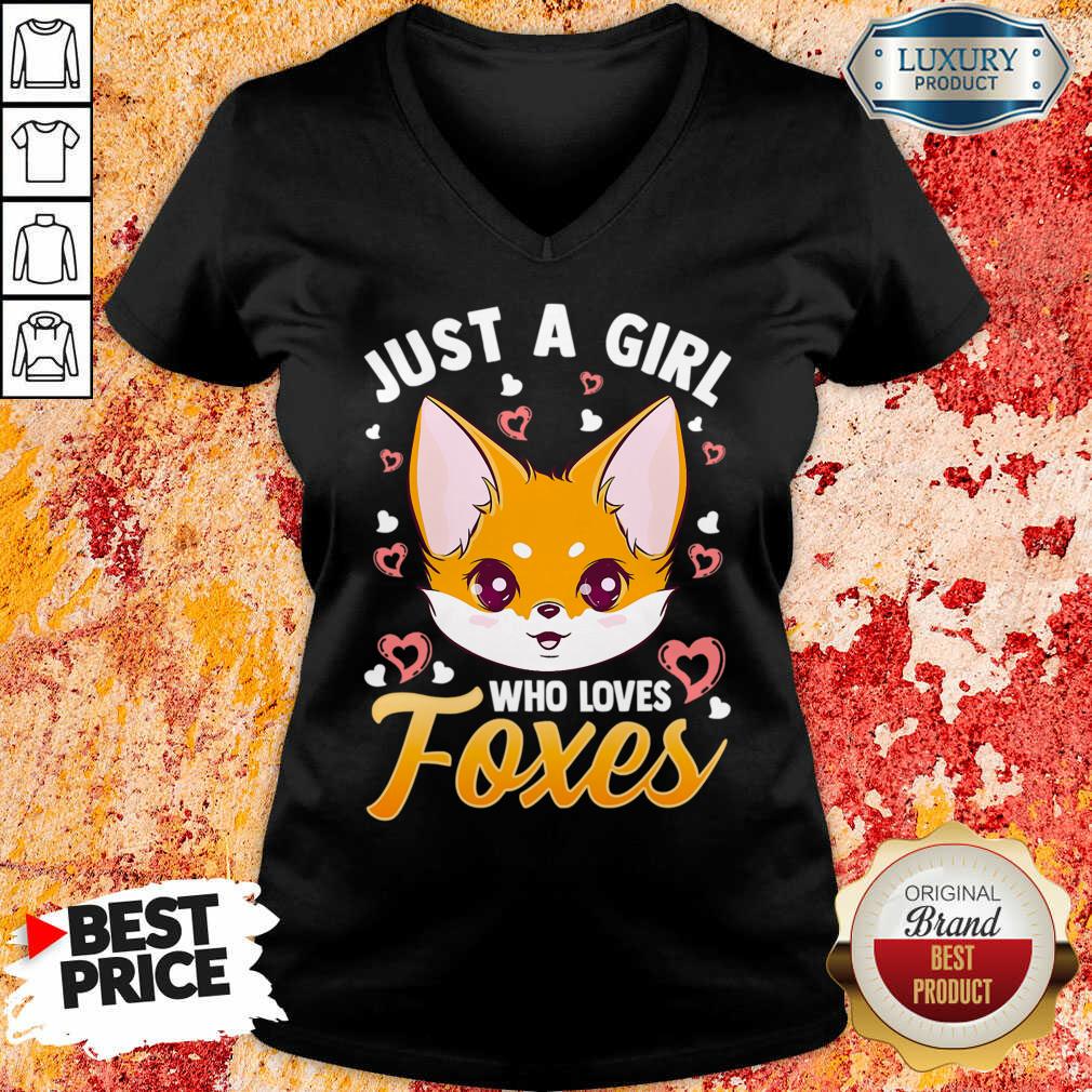 Just A Girl Who Loves Foxes Shirt - Image 4