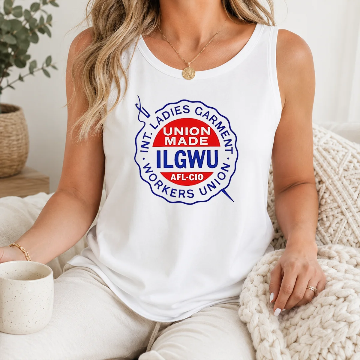 Pretty International Ladies Garment Workers Union ILGWU Union Made Afl Cio Shirt - Image 3