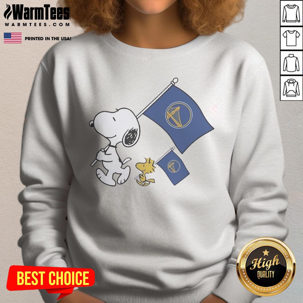 Nice Snoopy And Woodstock Holding Golden State Warriors Flags To Cheer Shirt - Image 4