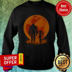 Alternative view of Awesome Bigfoot UFO Shirt
