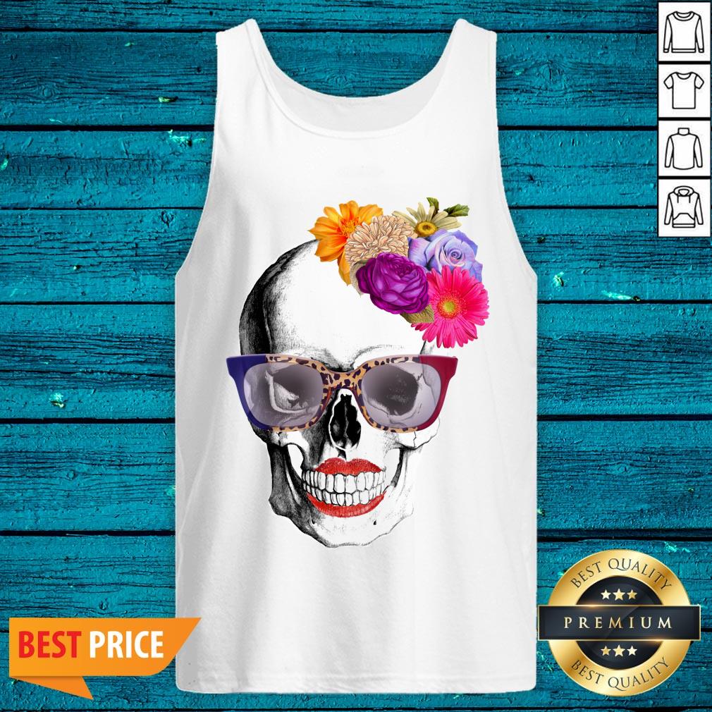 Modern Lady Skull Flower Dia De Los Muertos T-Shirt - Image 5