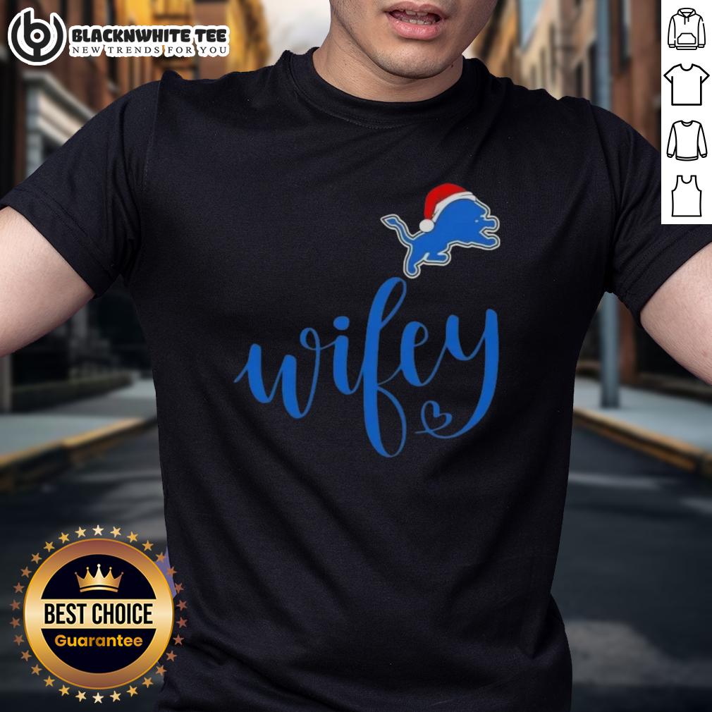 Good Wifey Detroit Lions Santa Hat Merry Christmas T-Shirt