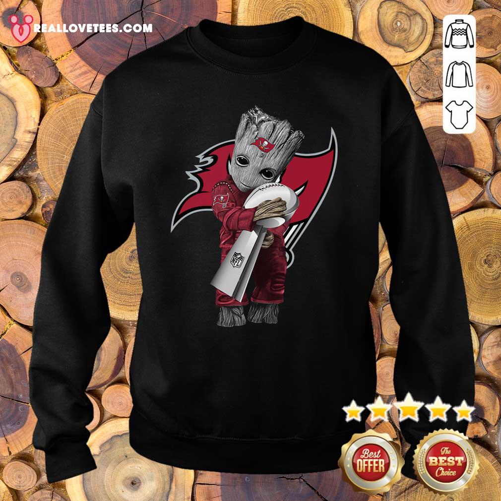 Nice Baby Groot Hug NFL Cup Tampa Bay Buccaneers Shirt - Image 5