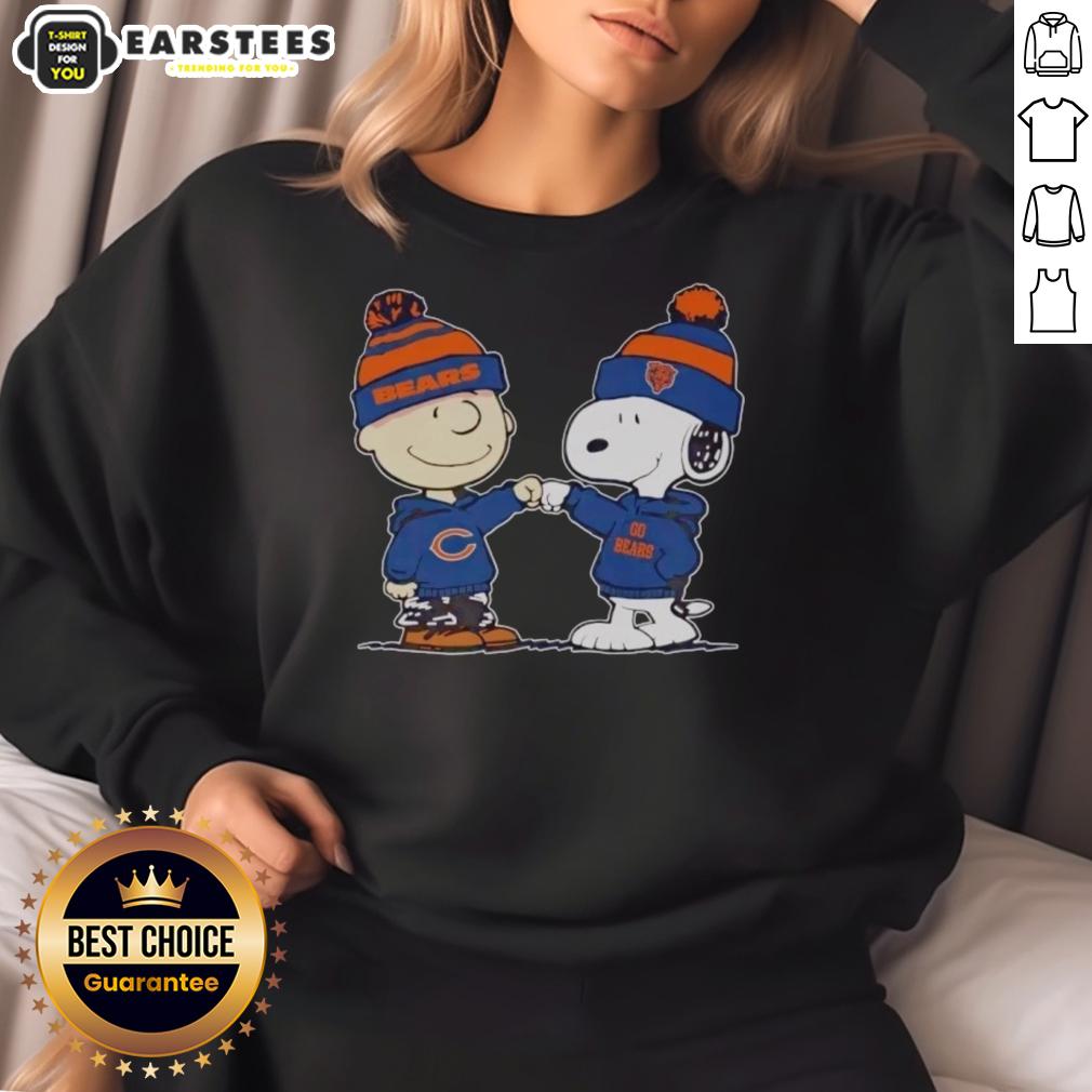 Cute Chicago Bears Snoopy And Charlie Brown Best Friends T-Shirt - Image 5