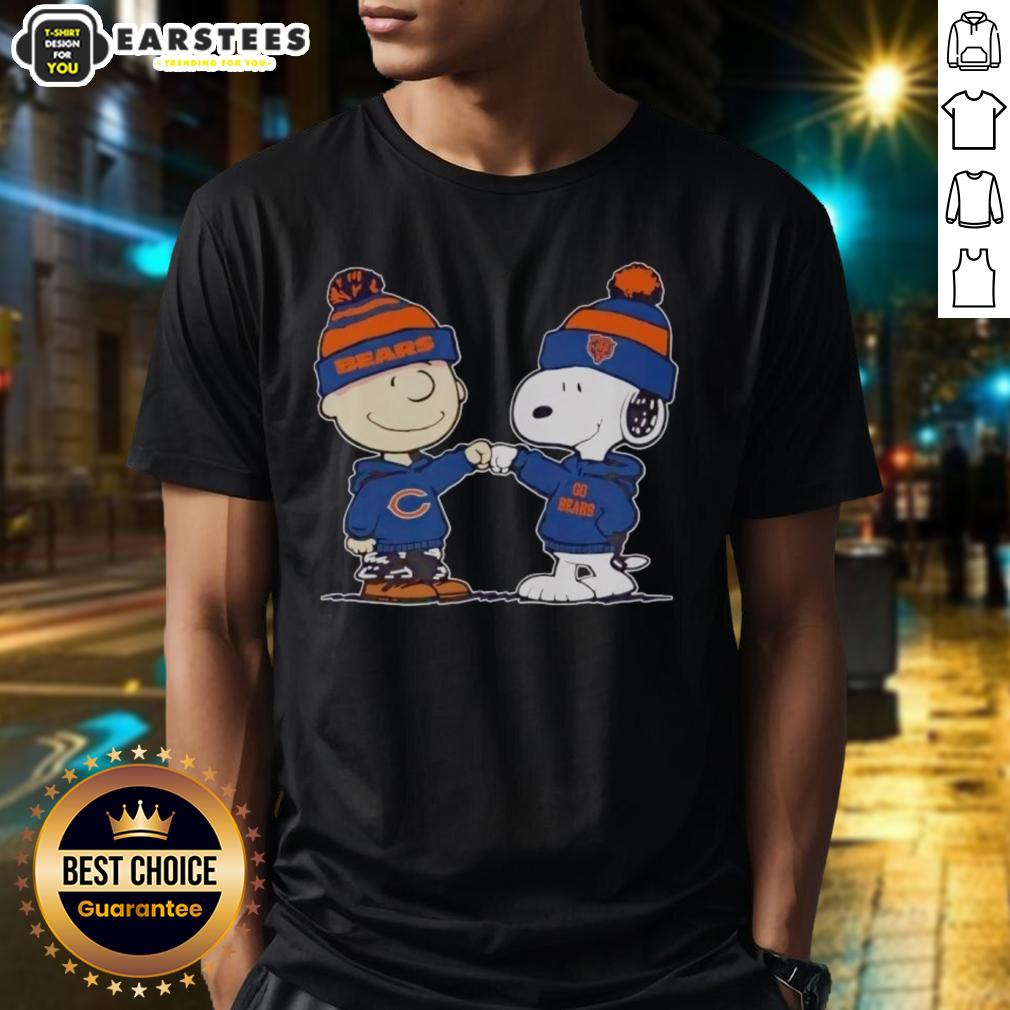 Cute Chicago Bears Snoopy And Charlie Brown Best Friends T-Shirt