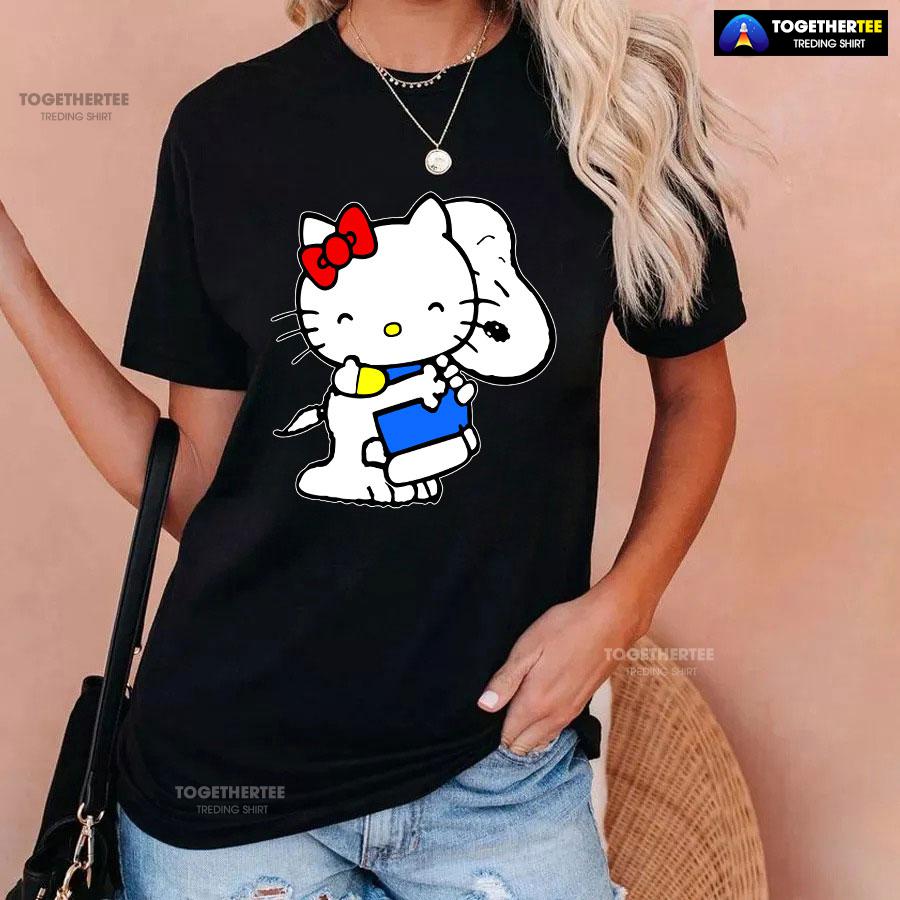 Snoopy Hugs Hello Kitty T-Shirt - Image 3
