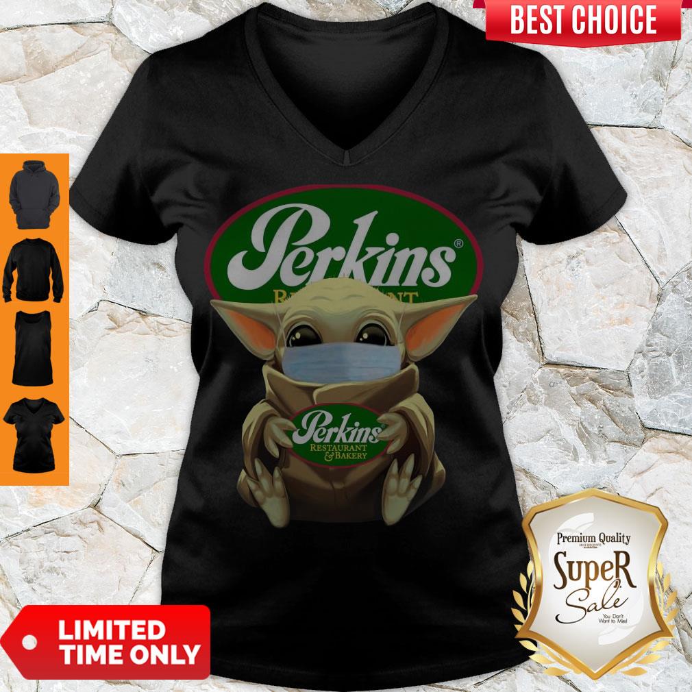 Good Baby Yoda Face Mask Hug Perkins Restaurant Bakery Shirt - Image 5