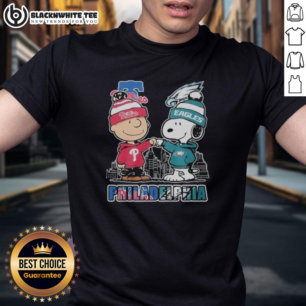 Cute Philadelphia Phillies Philadelphia Eagles 75th Anniversary Of Peanuts Snoopy T-Shirt