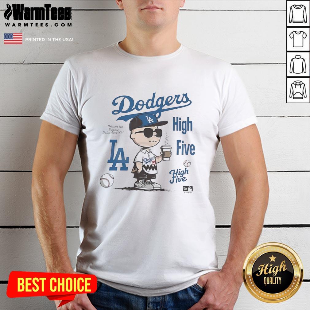Official Charlie Brown Holding Coffee Chillen' In Los Angeles Dodgers High Five T-Shirt