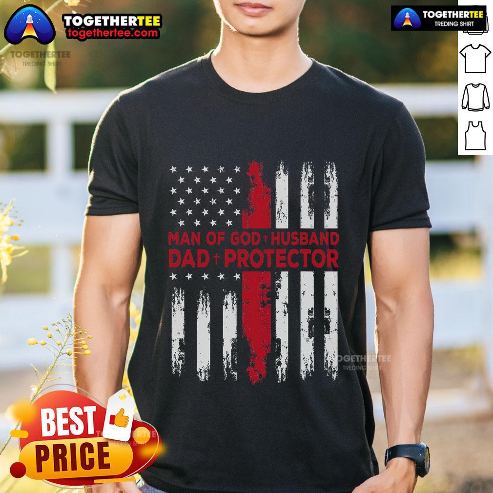 Top Jesus God Religious Man Of God Husband Dad Protector T-Shirt