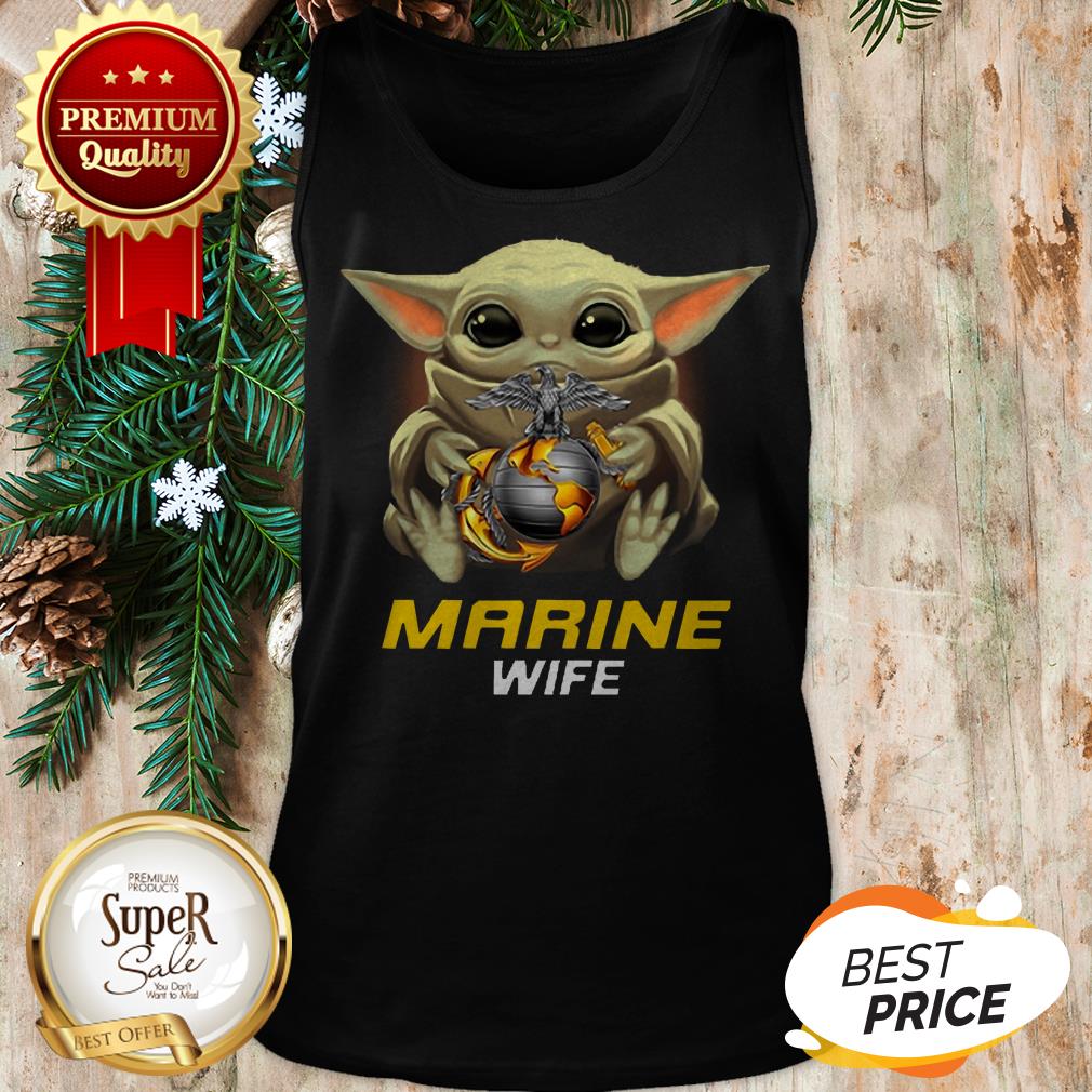 Star Wars Baby Yoda Hug United States Marine Wife Shirt - Image 3