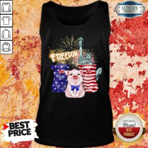 Alternative view of Freedom Pig Statue Of Liberty USA Flag Shirt