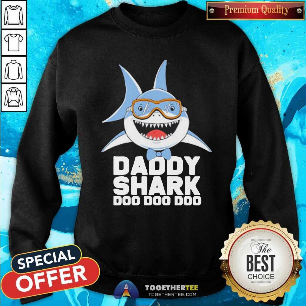 Daddy Shark Doo doo doo Birthday Shirt - Image 4