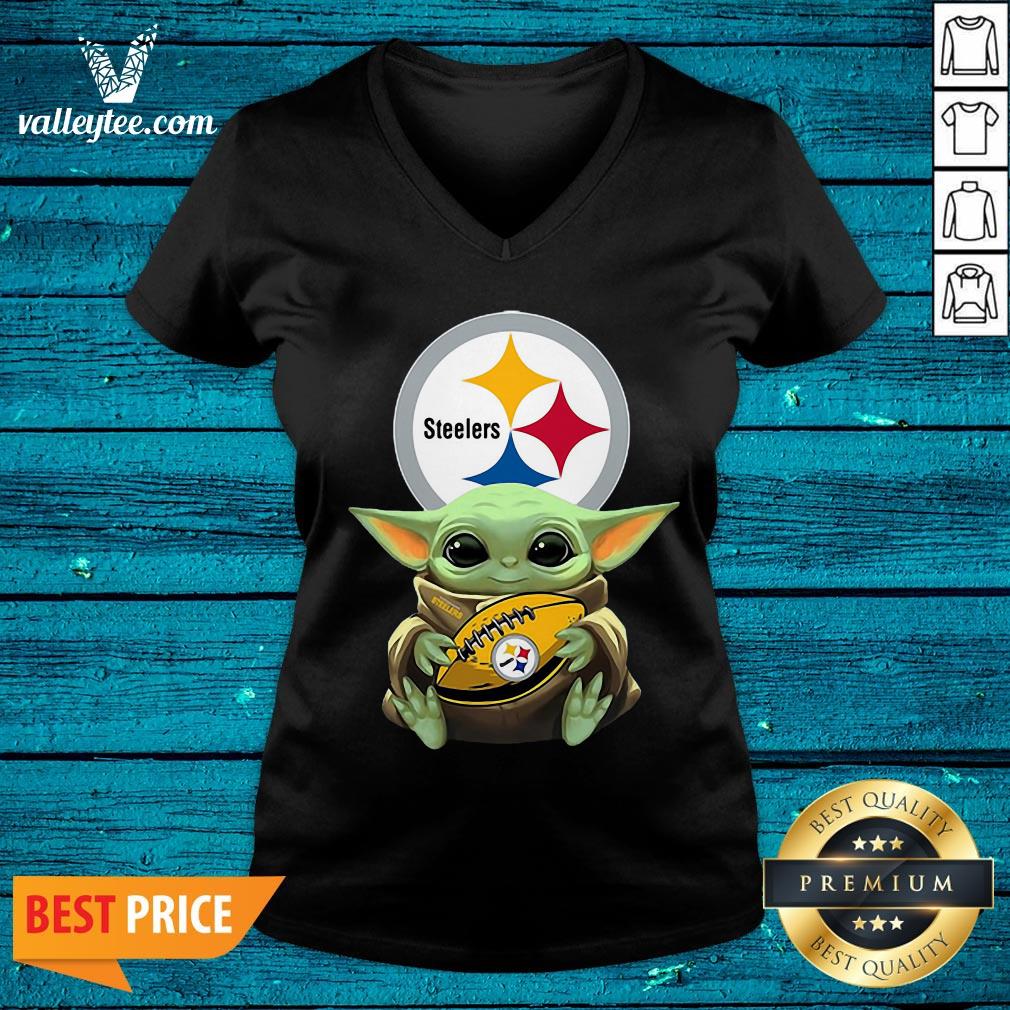 Top Baby Yoda Hugging Pittsburgh Steelers Shirt - Image 2