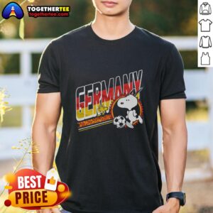 Top Peanuts Snoopy X Germany Soccer T-Shirt