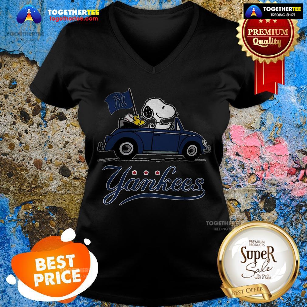Official Snoopy Driving Volkswagen New York Yankees Shirt - Image 2