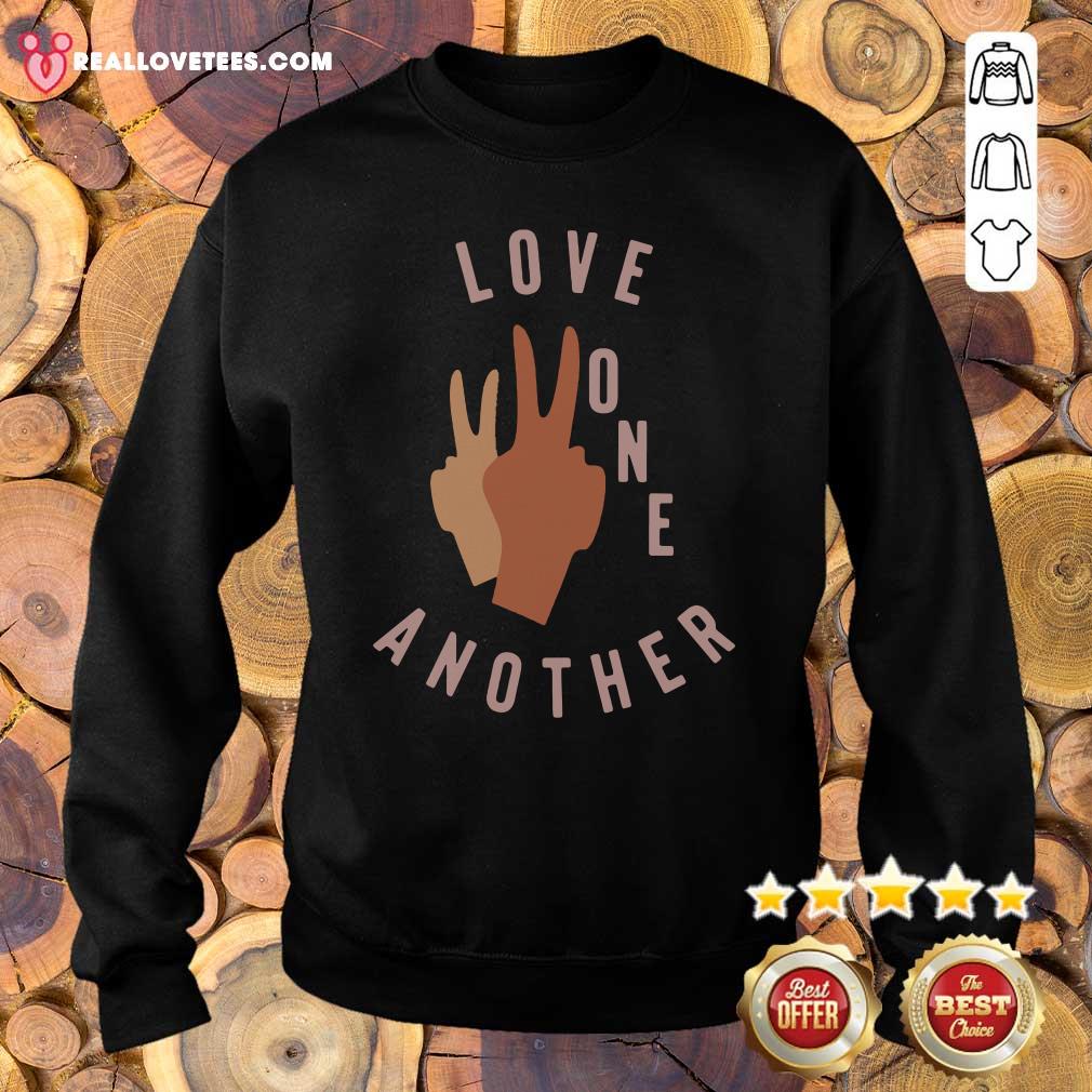 Lovely Old Navy Love One Another Shirt - Image 5