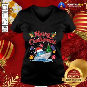 Alternative view of Official Merry Cruisemas Family Cruise Christmas 2020 Santa Hat Shirt