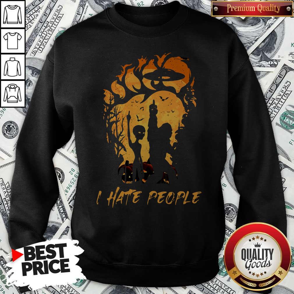 Love Halloween Bigfoot And Alien I Hate People Shirt - Image 4