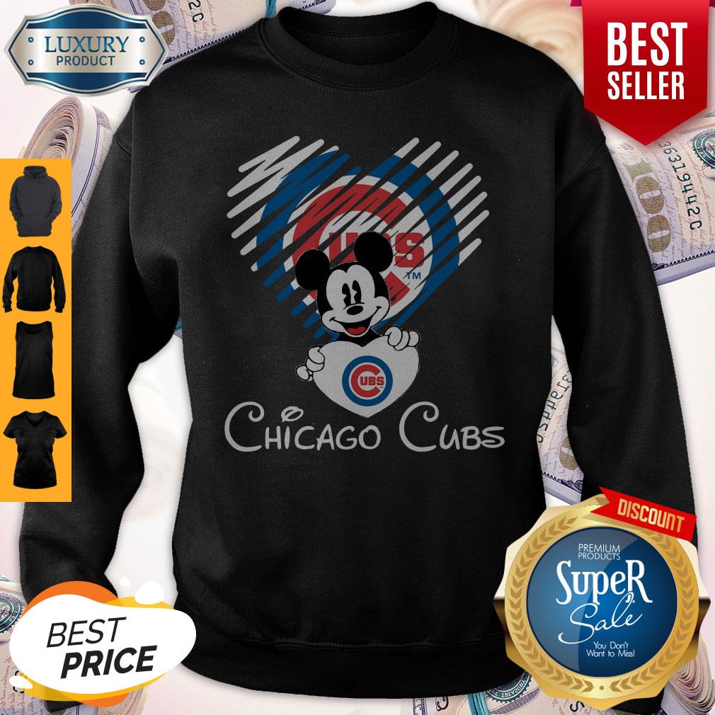 Mickey Mouse Hug Heart Chicago Cubs Logo Shirt - Image 5