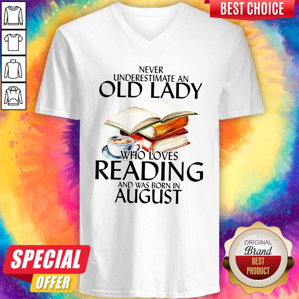 Never Underestimate An Old Lady Who Loves Reading And Was Born In February Shirt - Image 3