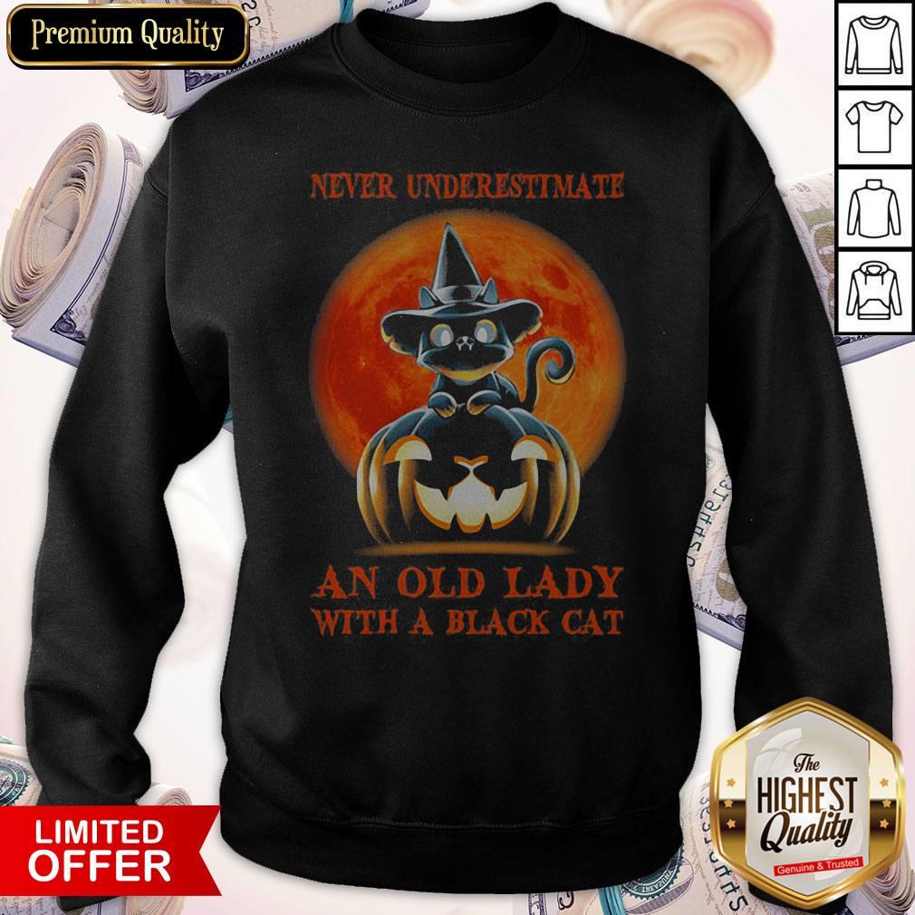 Never Underestimate An Old Lady With A Black Cat Pumpkin Sunset Halloween Shirt - Image 2
