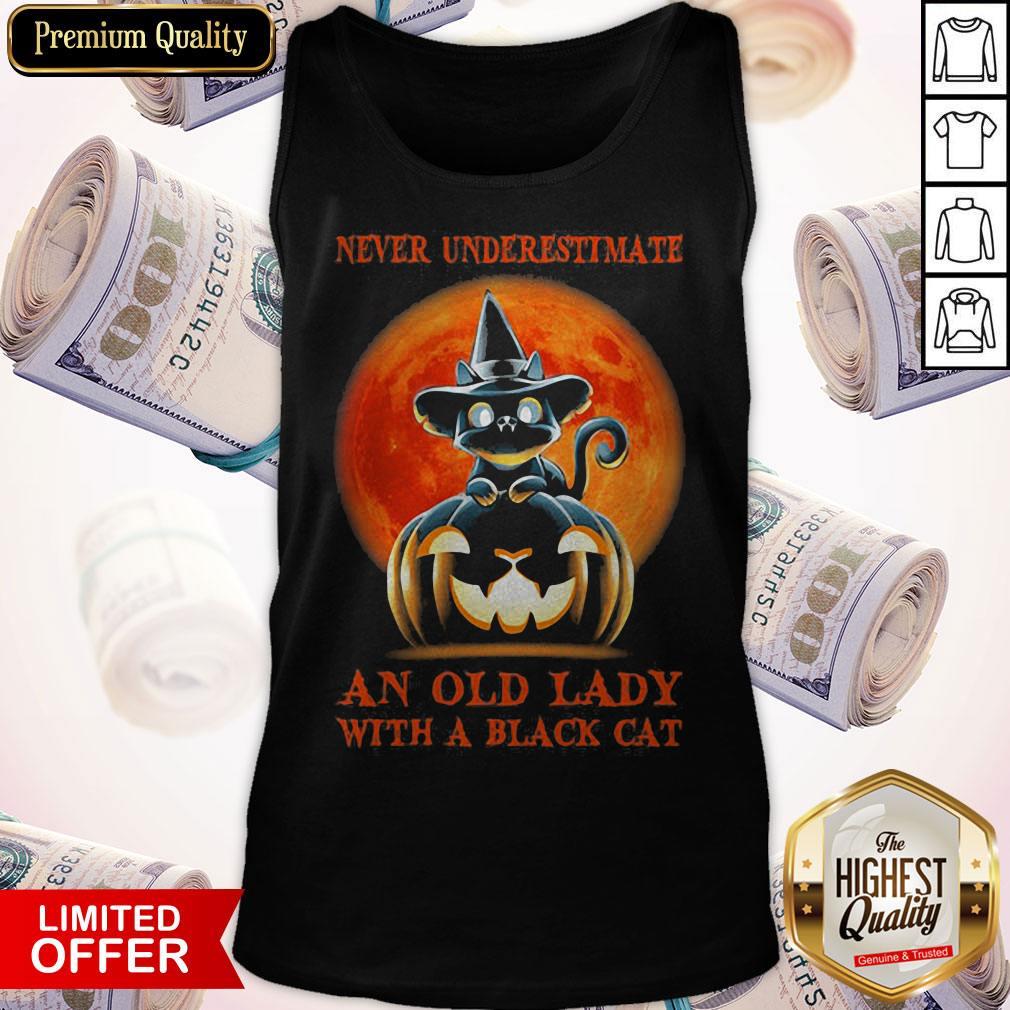 Never Underestimate An Old Lady With A Black Cat Pumpkin Sunset Halloween Shirt - Image 5