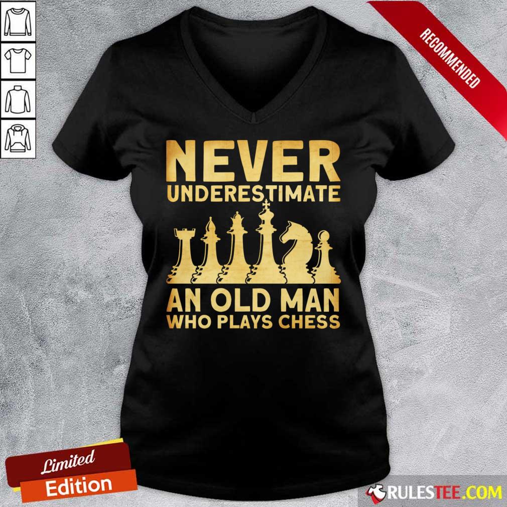 Never Underestimate An Old Man Who Plays Chess Shirt - Image 5