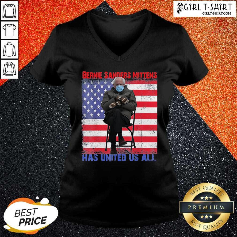 New Bernie Sanders Mittens Sitting Inauguration USA Flag Shirt - Image 2