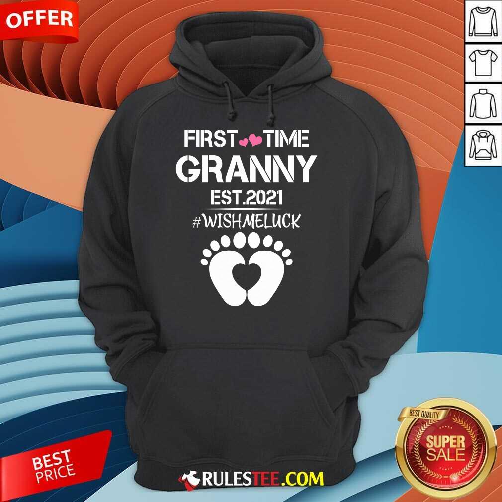 Nice Baby Foots First Time Grandma Est 2020 Wish Me Luck Shirt - Image 4