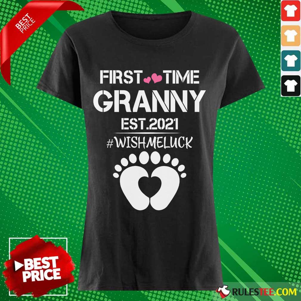 Nice Baby Foots First Time Grandma Est 2020 Wish Me Luck Shirt - Image 3