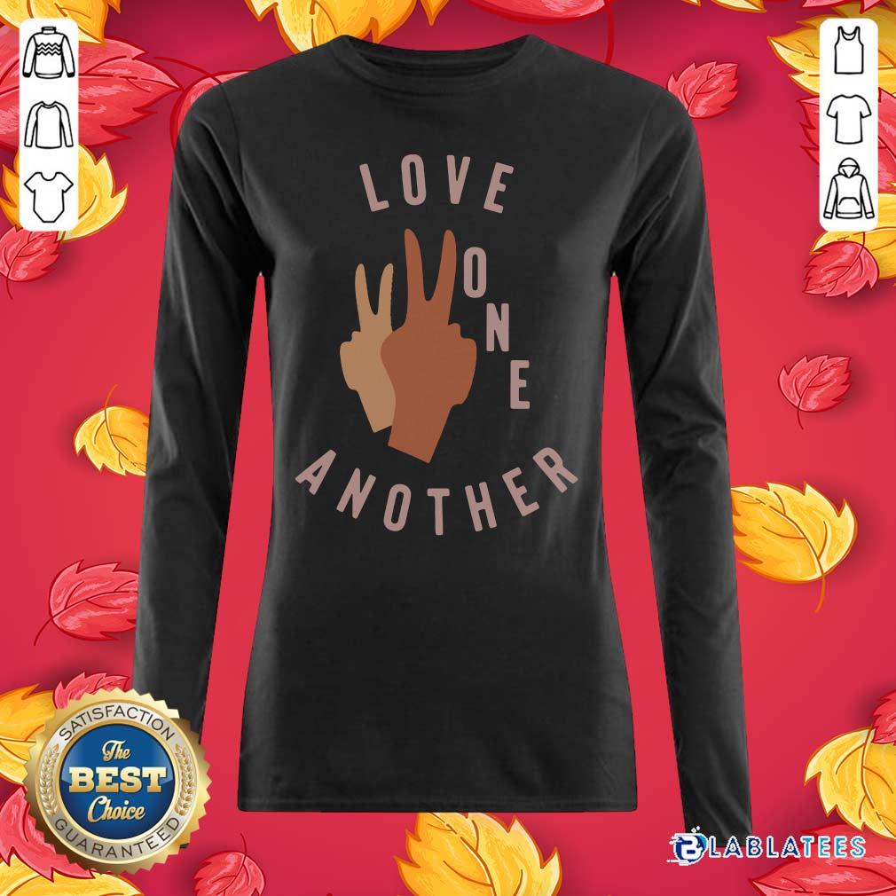Great Old Navy Love One Another Shirt - Image 5