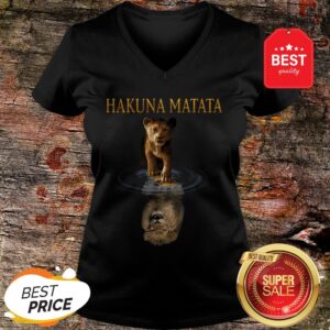 Alternative view of Nice Simba Hakuna Matata Reflection Water Mirror The Lion King Shirt
