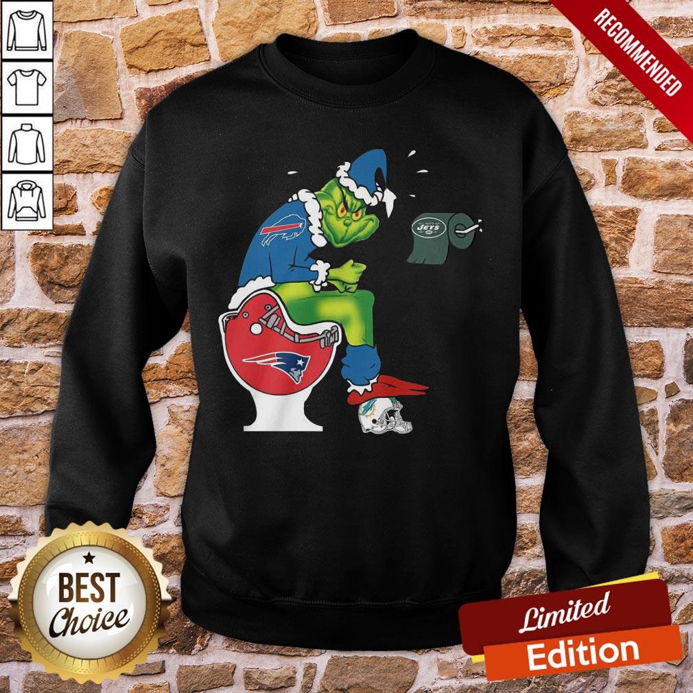 Nice The Grinch Buffalo Bills Shit On Toilet New England Patriots And Other Teams Christmas Shirt - Image 2