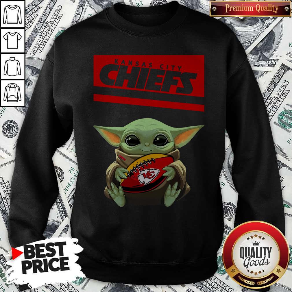 Official Pretty Baby Yoda Hug Kansas City Chiefs Football Logo Shirt - Image 3