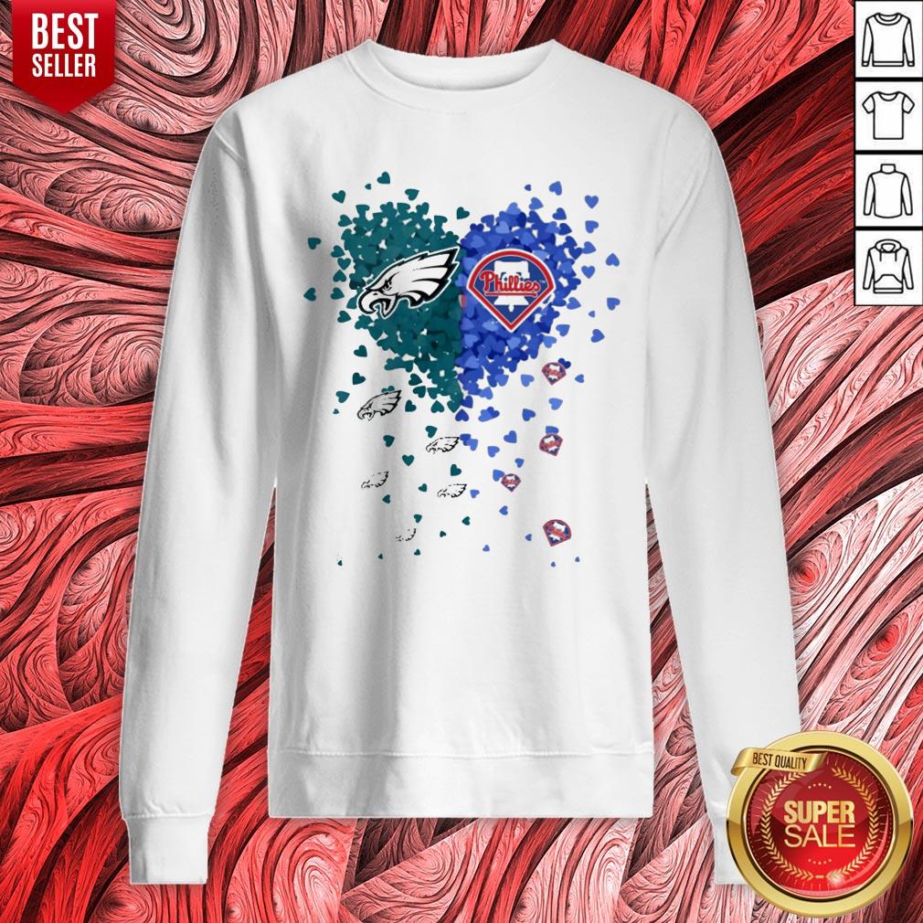 Philadelphia Eagles Vs Philadelphia Phillies Hearts Shirt - Image 2
