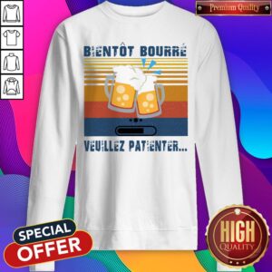 Alternative view of Premium Bientôt Bourré Veuillez Patienter Vintage Shirt
