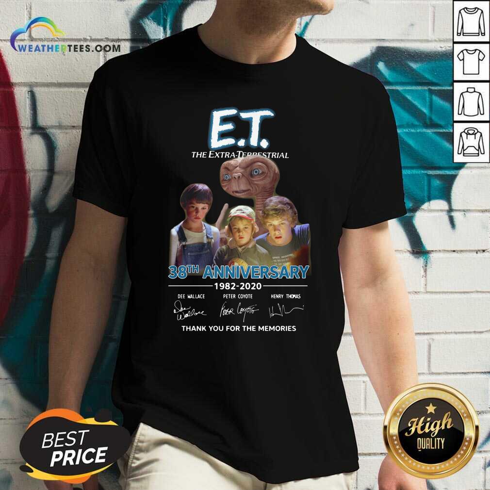 Pretty E.T. The Extra Terrestrial 38th Anniversary 1982 2020 Thank You For The Memories Signatures Shirt - Image 3