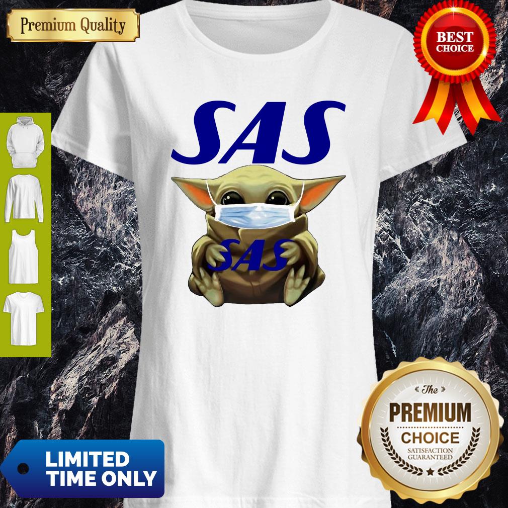Pretty Star Wars Baby Yoda Hug Scandinavian Airlines Logo Mask Covid-19 Shirt