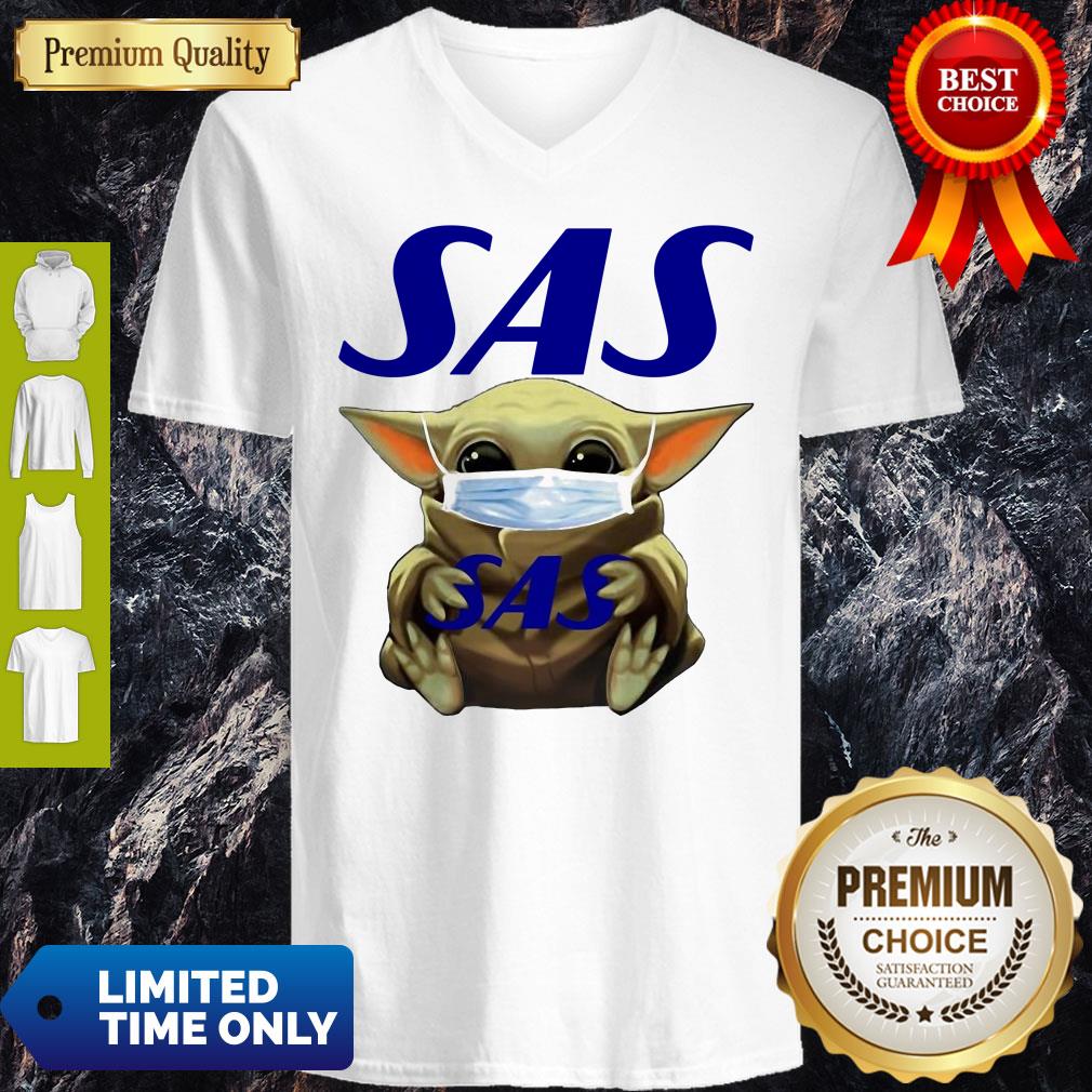 Pretty Star Wars Baby Yoda Hug Scandinavian Airlines Logo Mask Covid-19 Shirt - Image 3